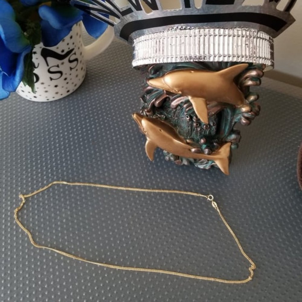 Gold necklace 20inches - Picture 5 of 17